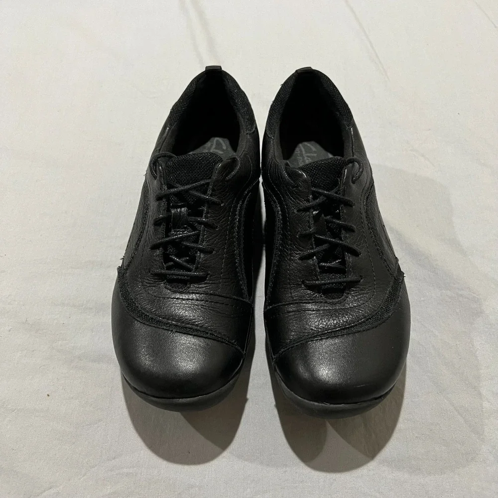Clarks In Motion Womens Black Leather Low Top Walking Lace-Up Shoes Size 7.5 M